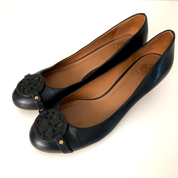 Tory Burch Mini Miller 45MM Black Wedge Pump Leather Round Toe Slip On Logo 10 M - Picture 5 of 10